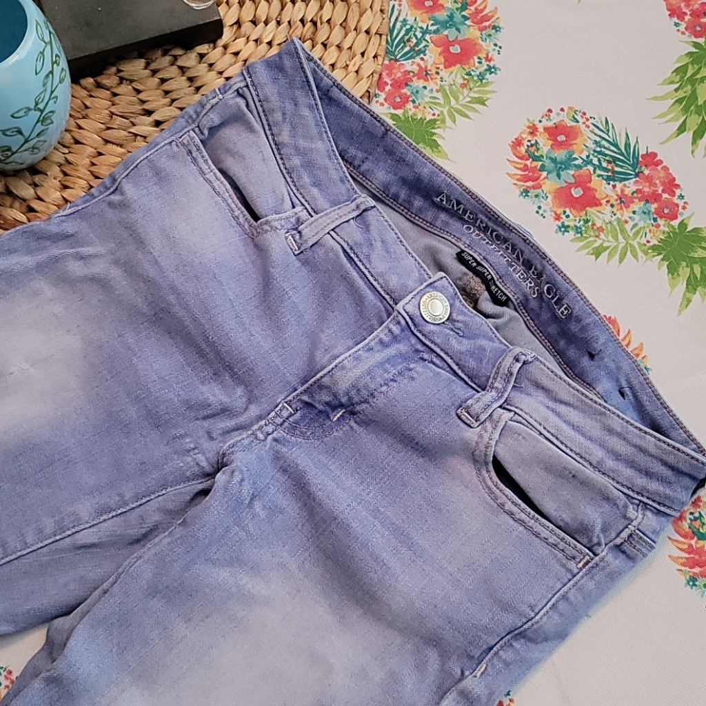 American Eagle Super Super Stretch Sz 8 Jeans American Eagle Super Super Stretch Sz 8 Jeans
